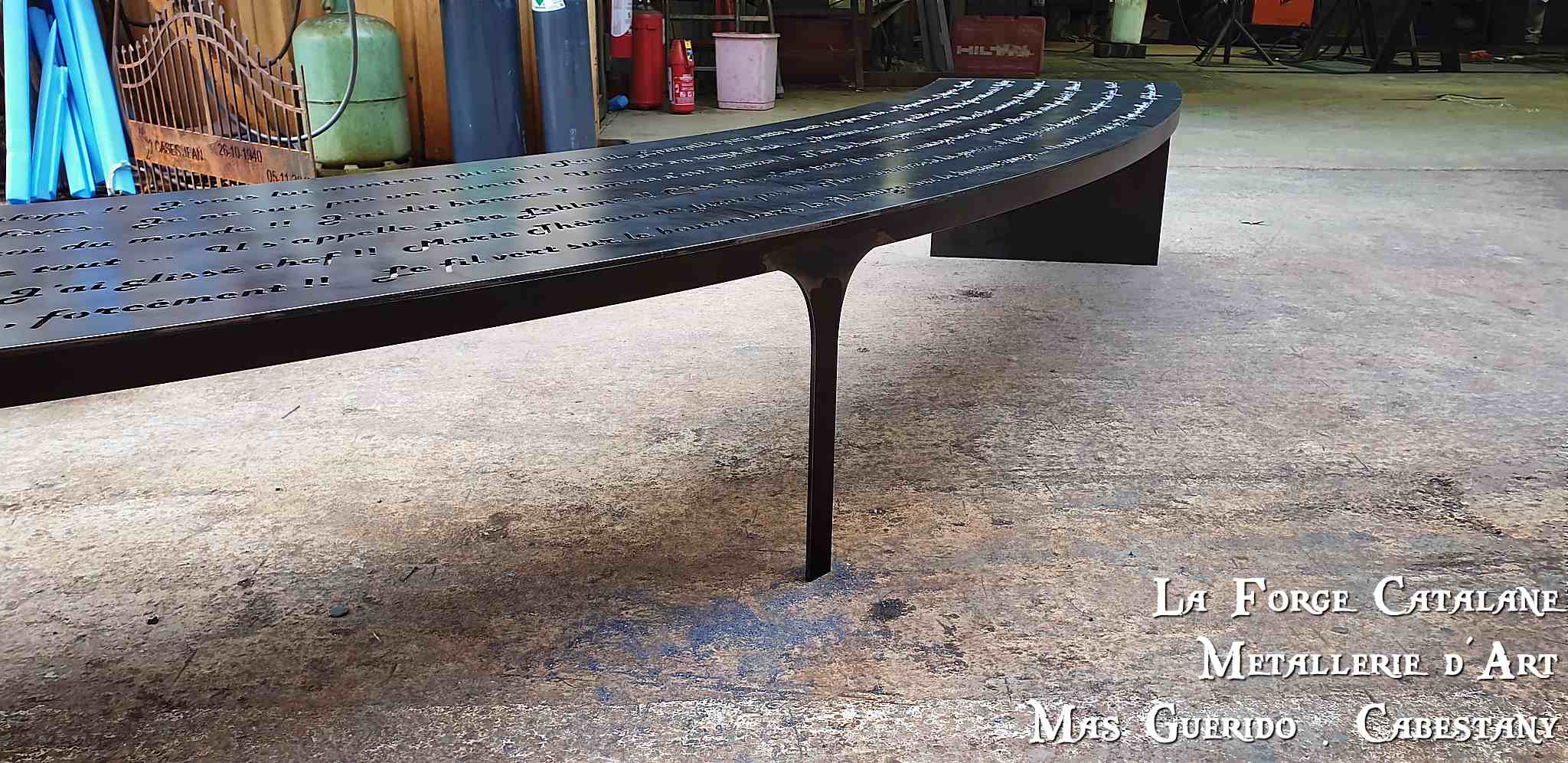 table basse cintree cinema decoupe laser forge catalane 5.jpg